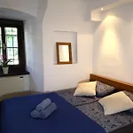 Apartament Under The Castle Lublana