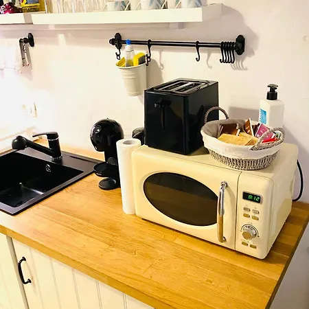 Under The Castle Apartment *