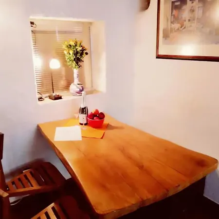 Apartment Under The Castle *