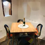 Apartment Under The Castle